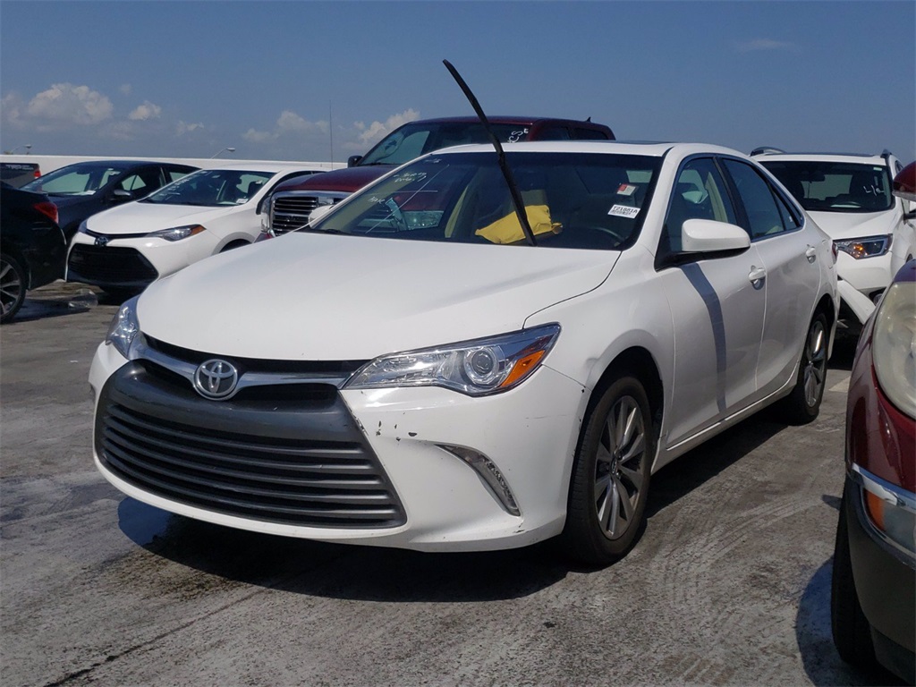 Pre-Owned 2017 Toyota Camry XLE 4D Sedan in Miami #T21881A | Bean Auto